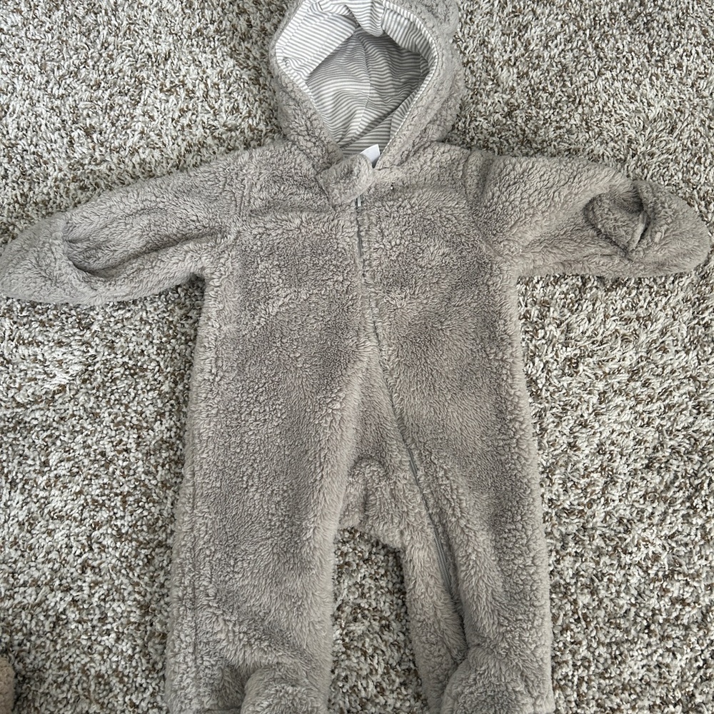 Cozy Gray Fleece Baby Pram